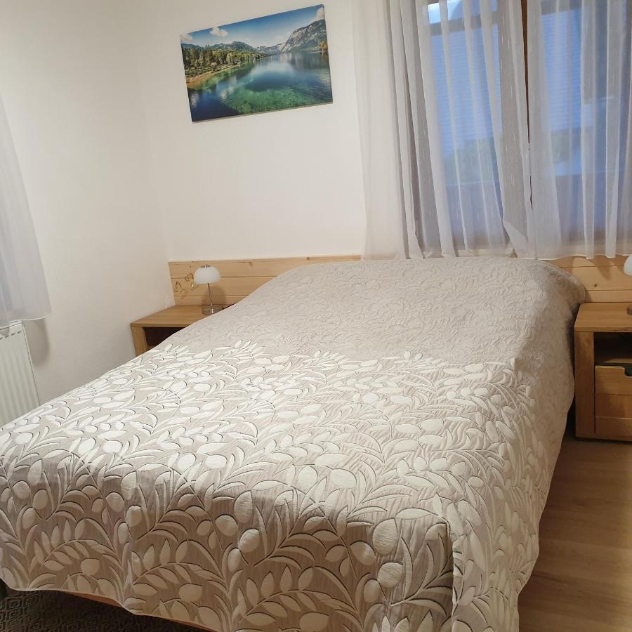 Apartmaji Pri Medvedu بوينج المظهر الخارجي الصورة